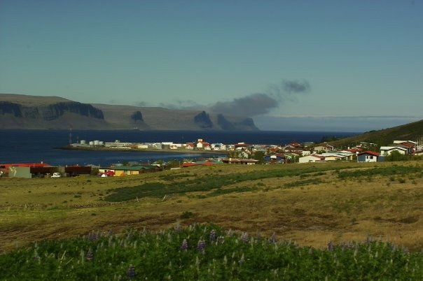 Dorf in den westfjoerden auf Island
